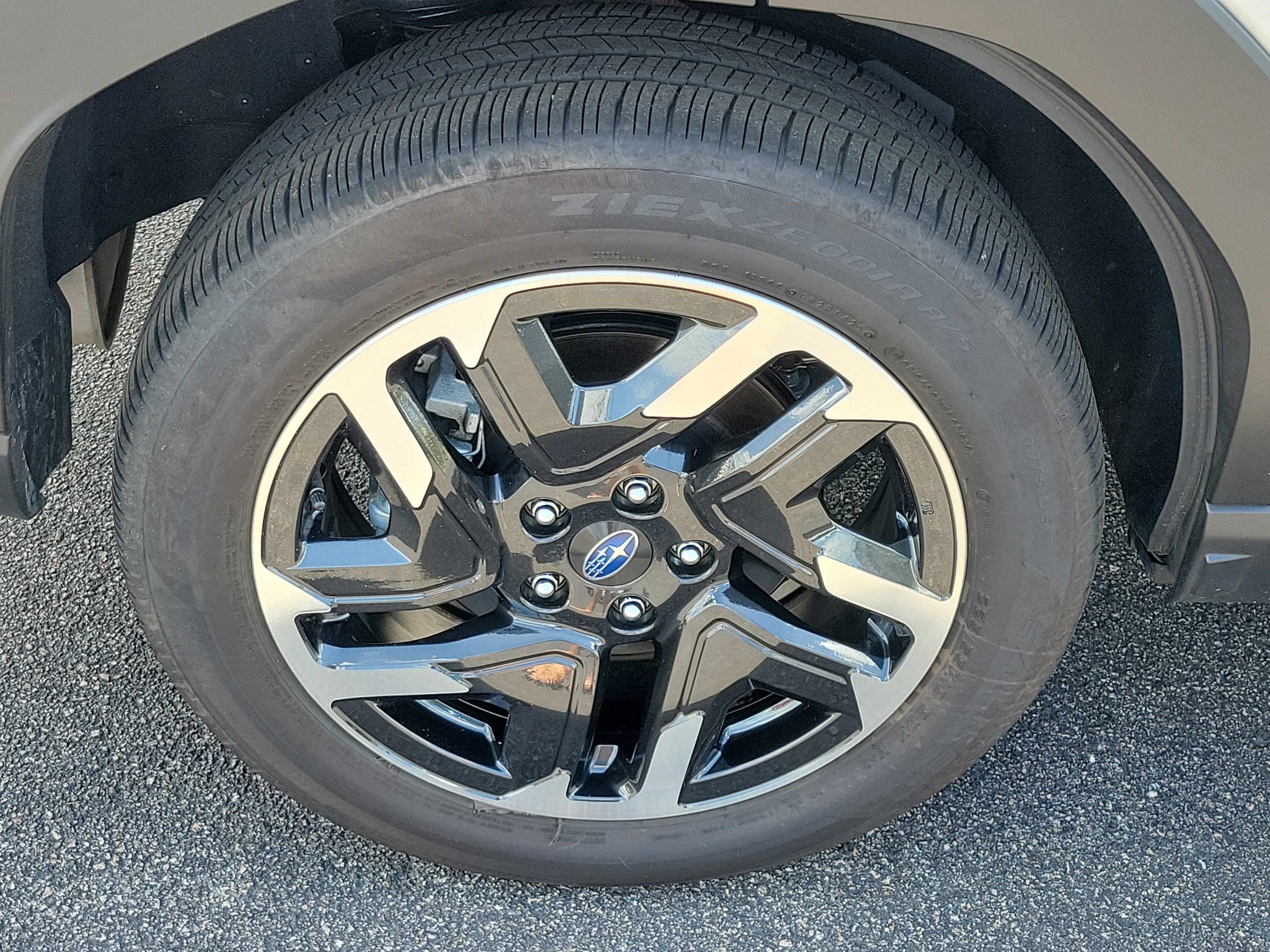 Certified 2025 Subaru Forester Limited image 10