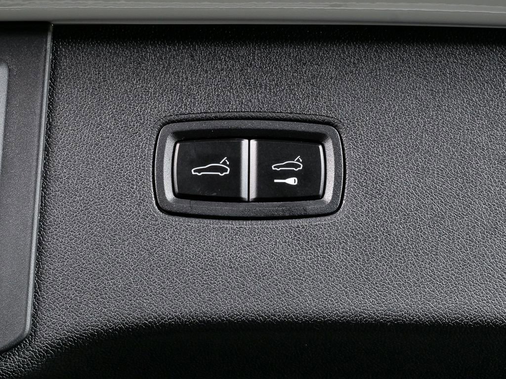 New 2026 Porsche Cayenne GTS image 34