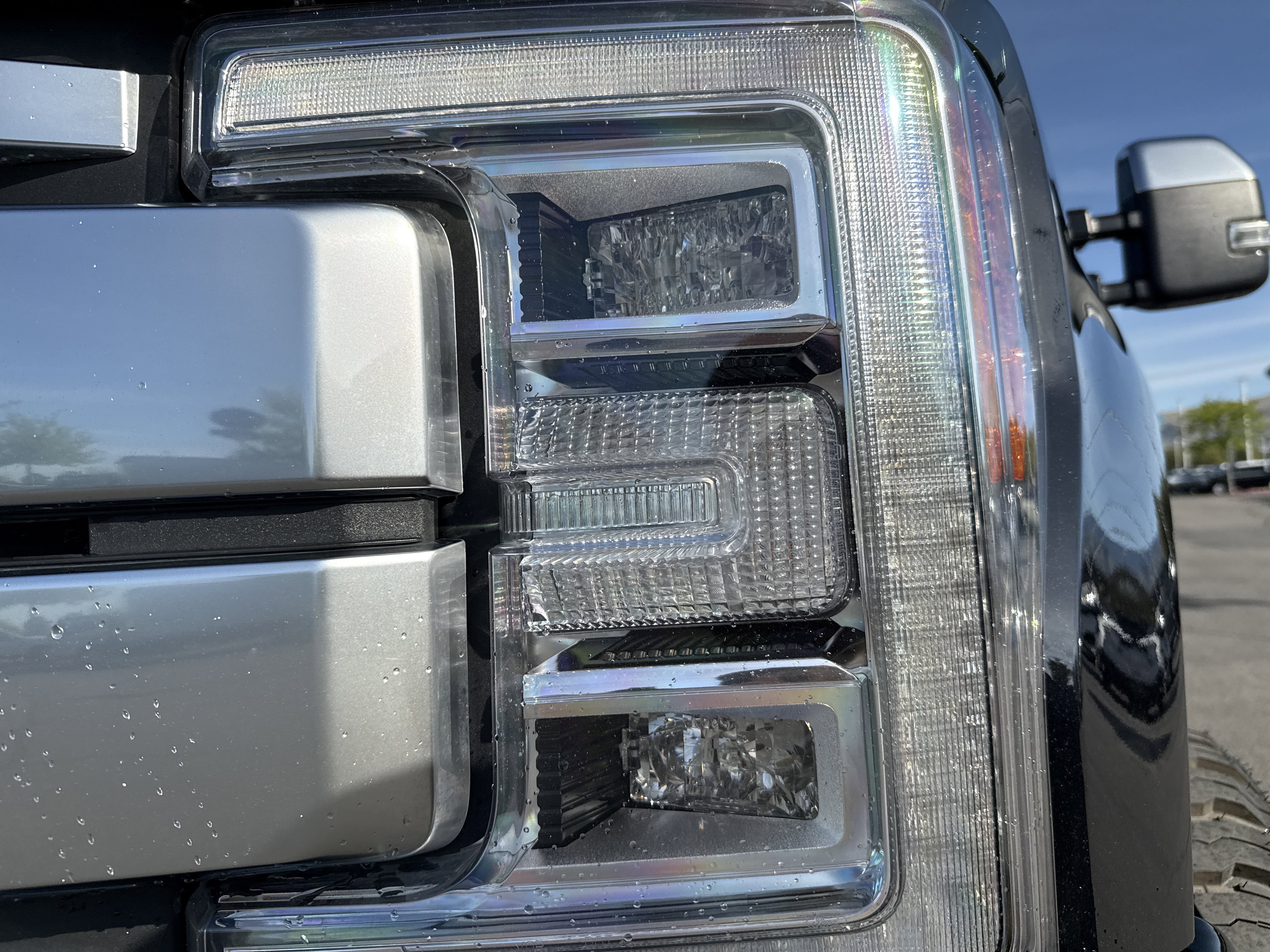 Used 2019 Ford F250 Platinum w/ Platinum Ultimate Package AWD/4WD image 11