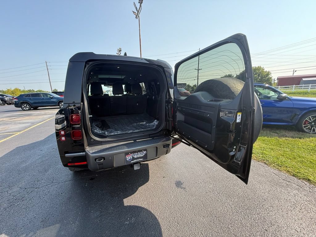 Used 2024 Land Rover Defender 130 Outbound AWD/4WD image 19