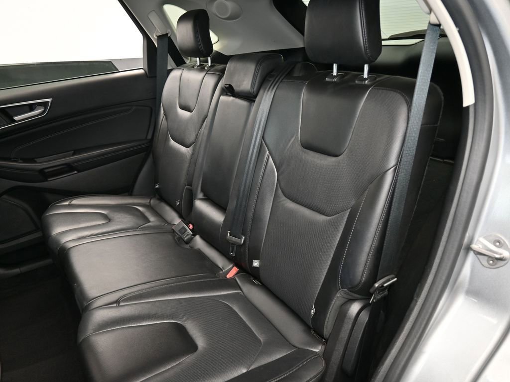 Certified 2022 Ford Edge Titanium w/ Equipment Group 301A image 32