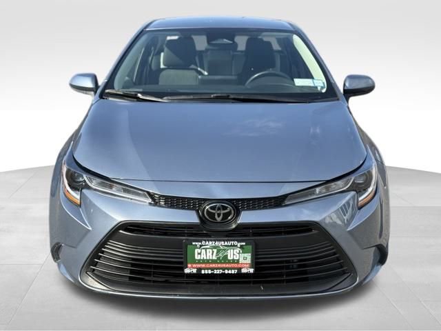 Used 2024 Toyota Corolla LE image 2