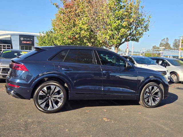 Used 2024 Audi Q8 Premium Plus w/ Premium Plus Package AWD/4WD image 3