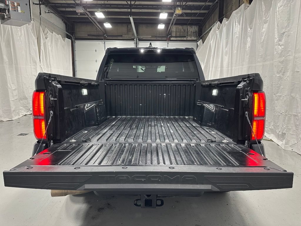 Used 2026 Toyota Tacoma TRD Off-Road AWD/4WD image 48