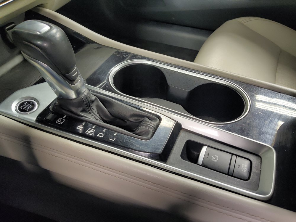 Used 2020 Nissan Altima 2.5 Platinum FWD image 26