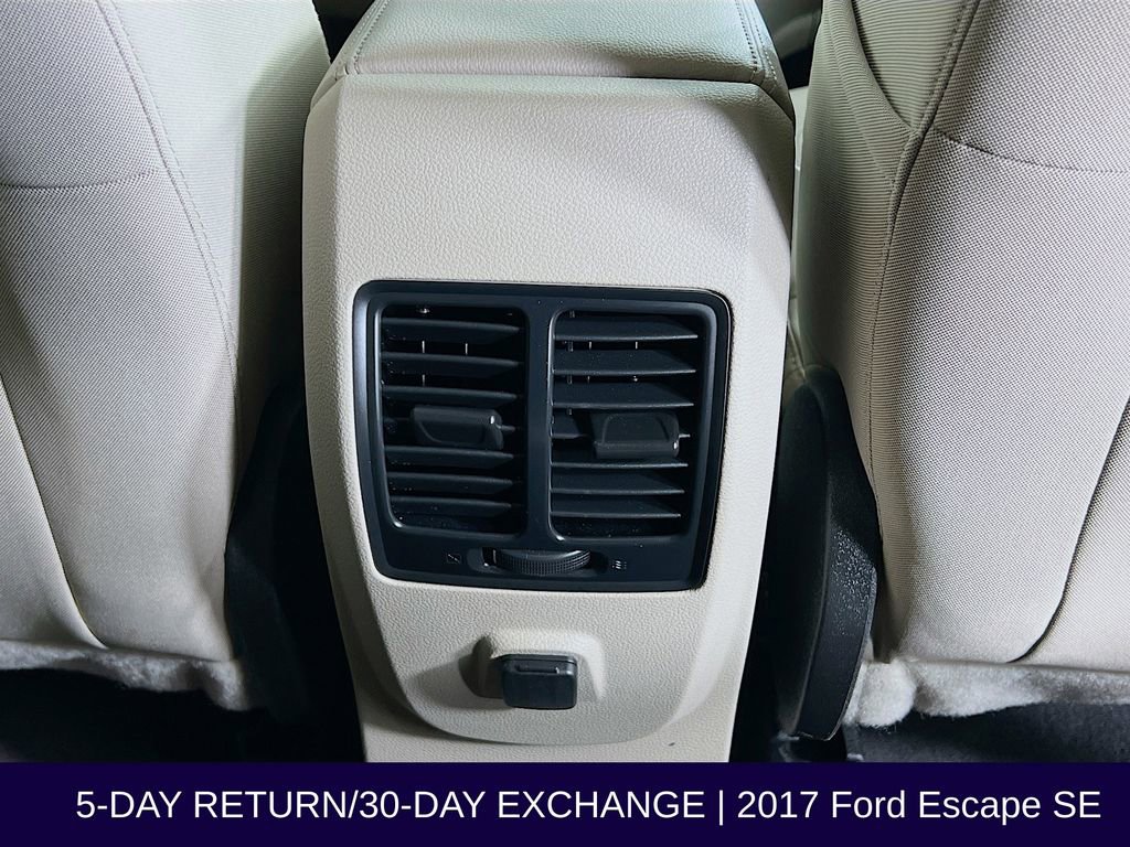 Used 2017 Ford Escape SE image 27