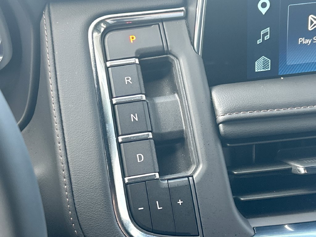 Used 2024 Chevrolet Tahoe High Country RWD image 23
