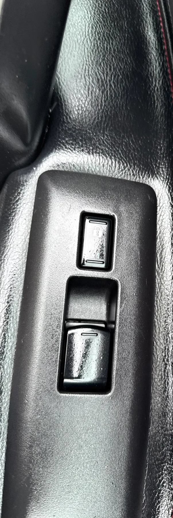 Used 2012 Nissan Rogue SL AWD/4WD image 39