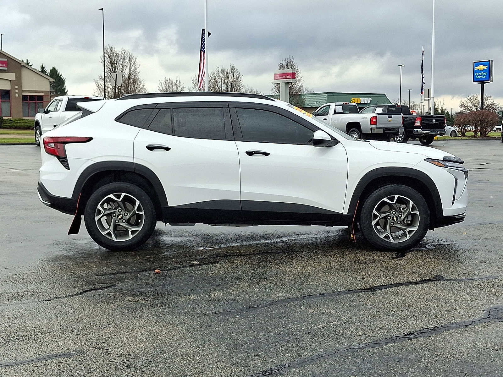 Certified 2024 Chevrolet Trax LT w/ Driver Confidence Package image 7