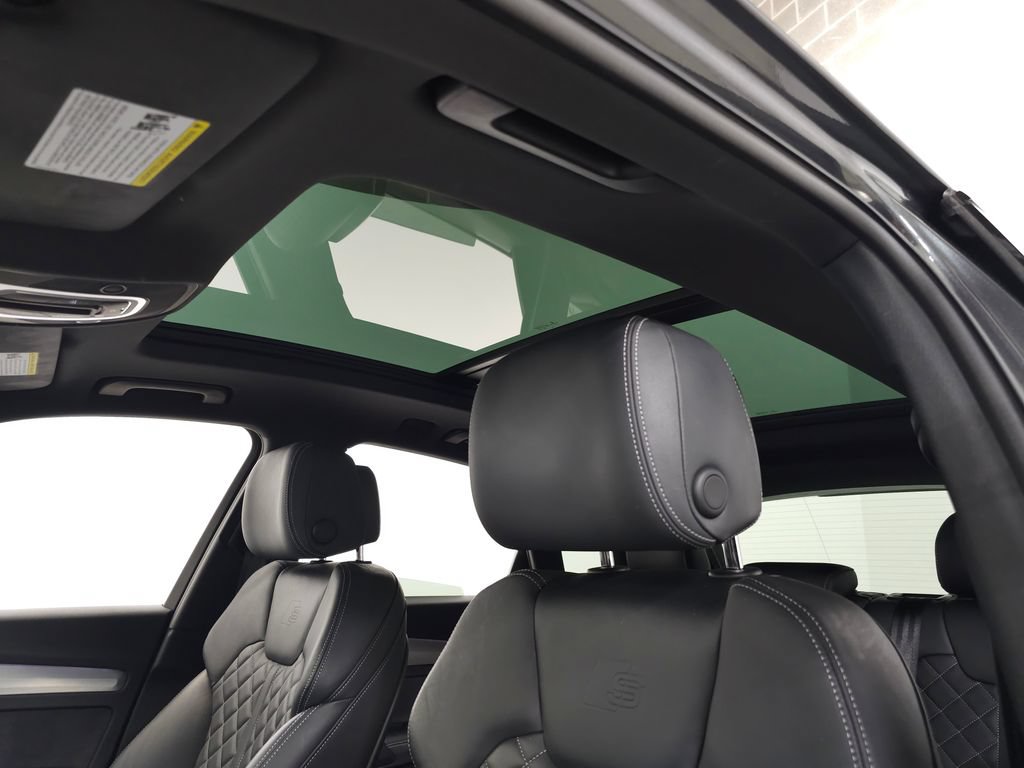 Used 2021 Audi SQ5 Prestige w/ Prestige Package AWD/4WD image 19