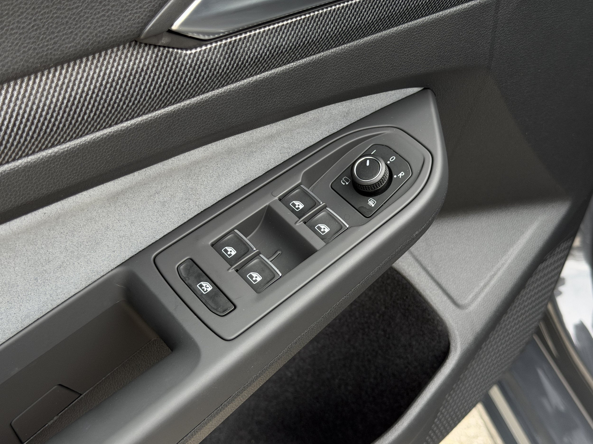 New 2026 Volkswagen Golf w/ Euro Style Package AWD/4WD image 19