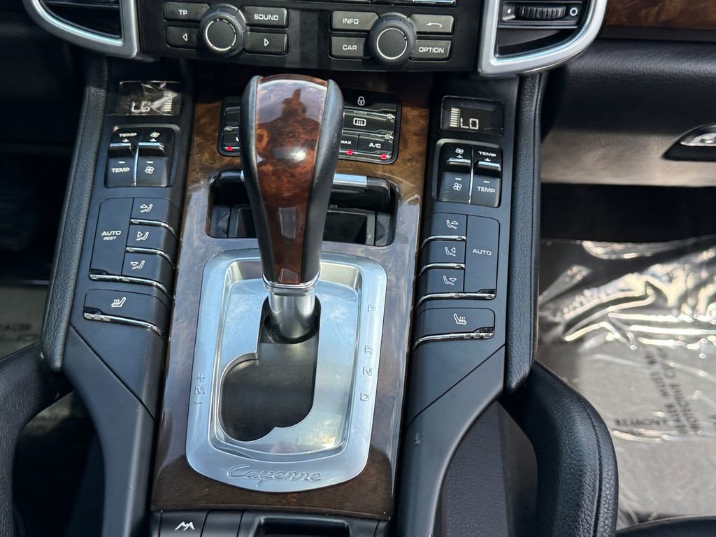 Used 2012 Porsche Cayenne AWD/4WD image 19