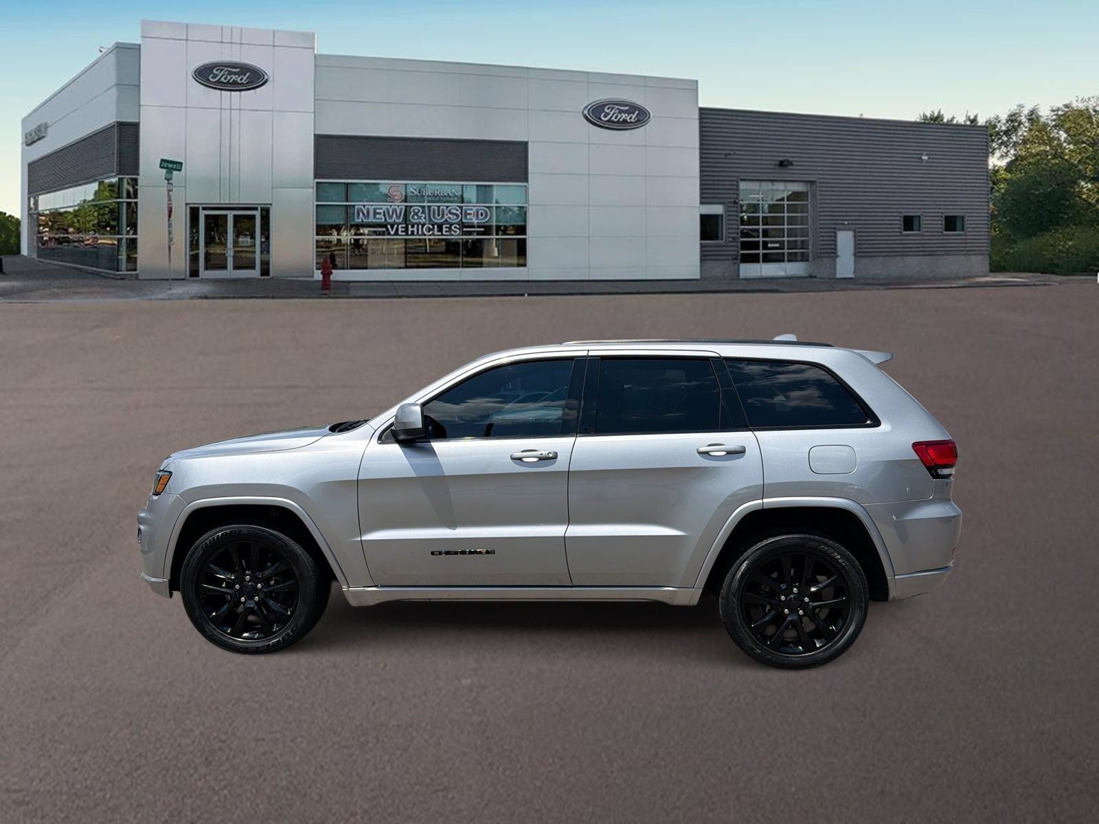 Used 2019 Jeep Grand Cherokee Altitude AWD/4WD image 6