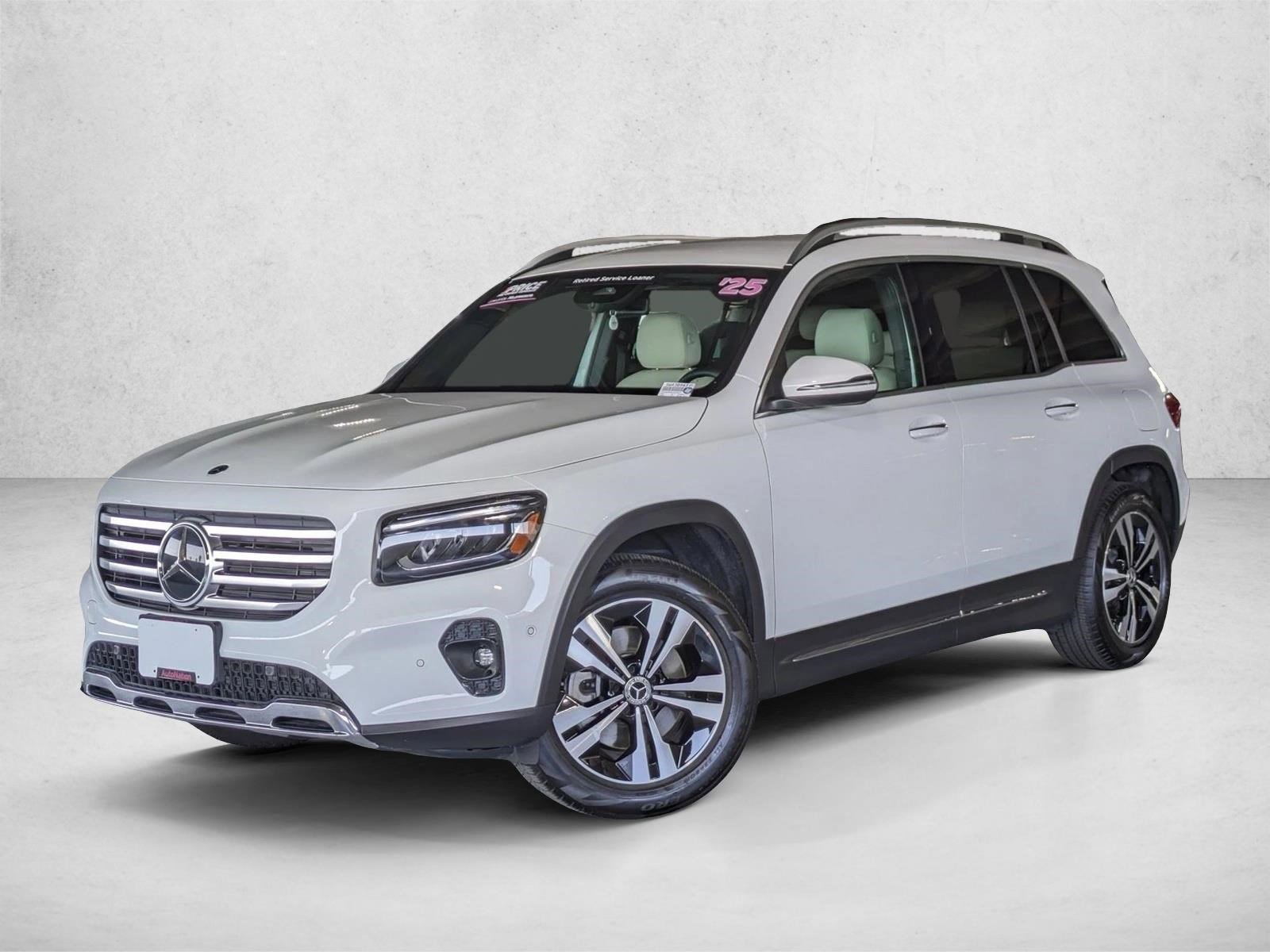 Certified 2025 Mercedes-Benz GLB 250 4MATIC image 1