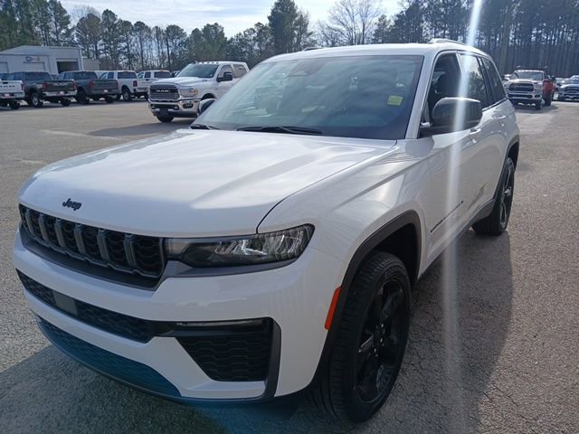 New 2026 Jeep Grand Cherokee Limited w/ Limited Altitude Package image 9