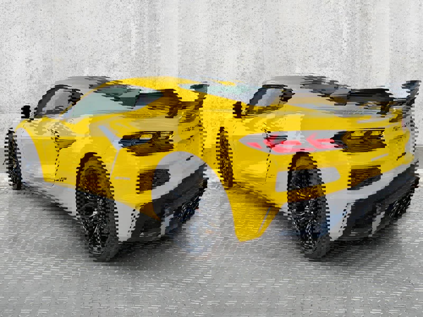 Used 2025 Chevrolet Corvette Z06 image 7