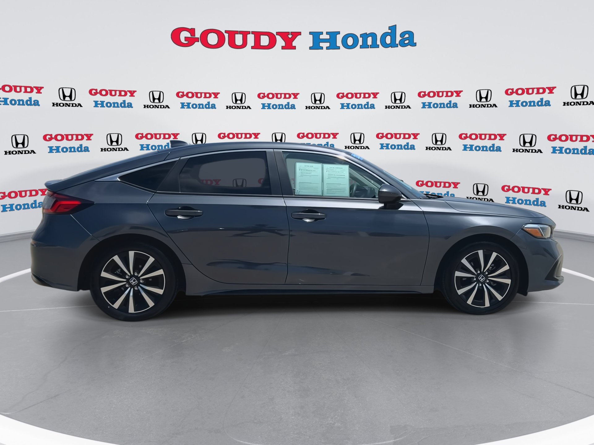 Certified 2024 Honda Civic EX-L image 9