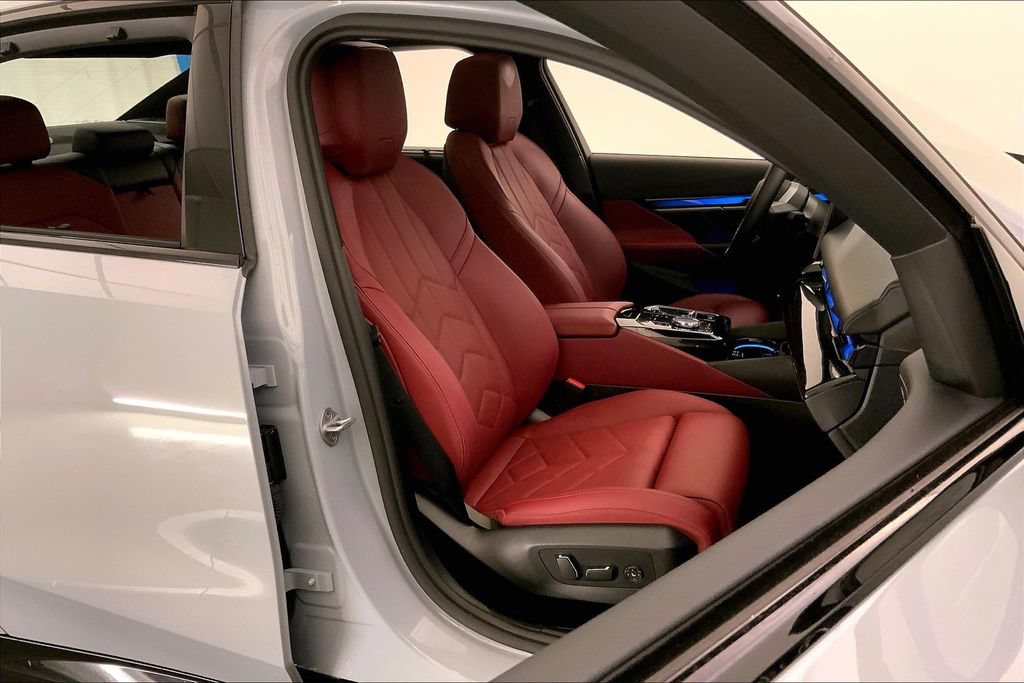 Certified 2025 BMW i5 M60 AWD/4WD image 6