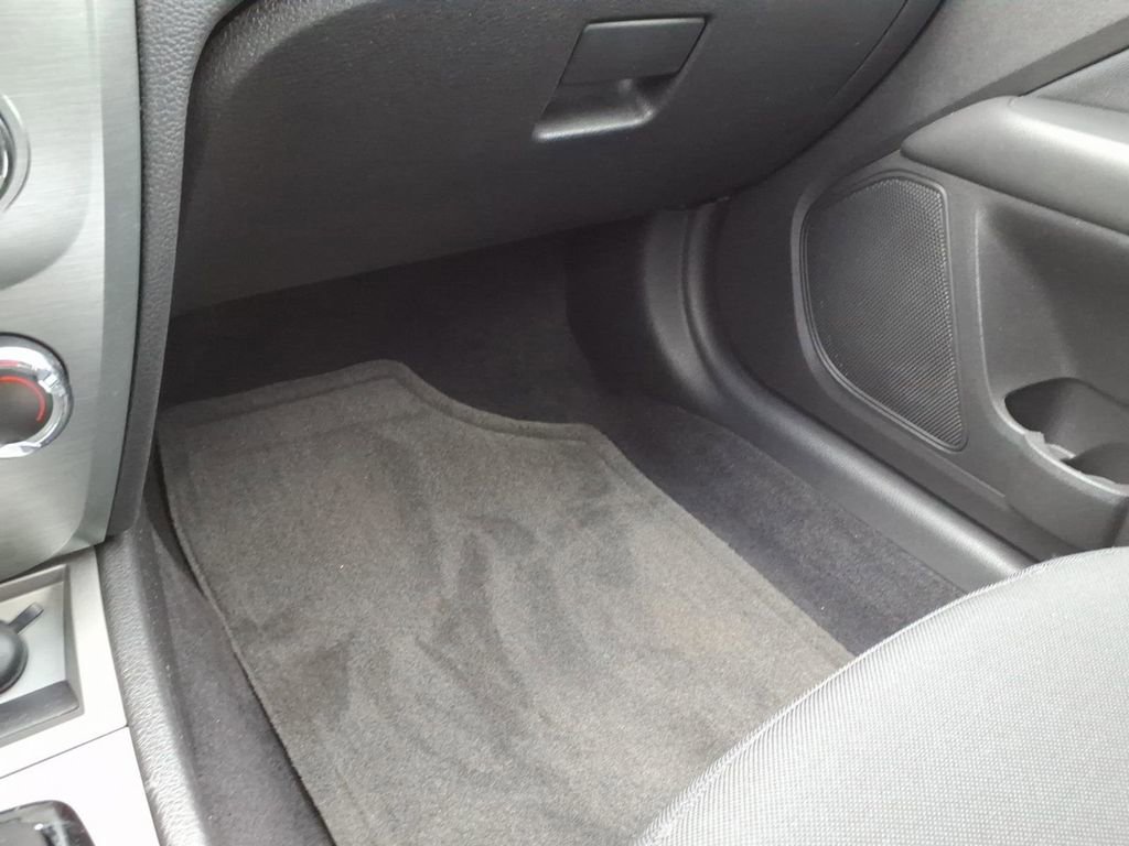 Used 2010 Ford Fusion SE image 22