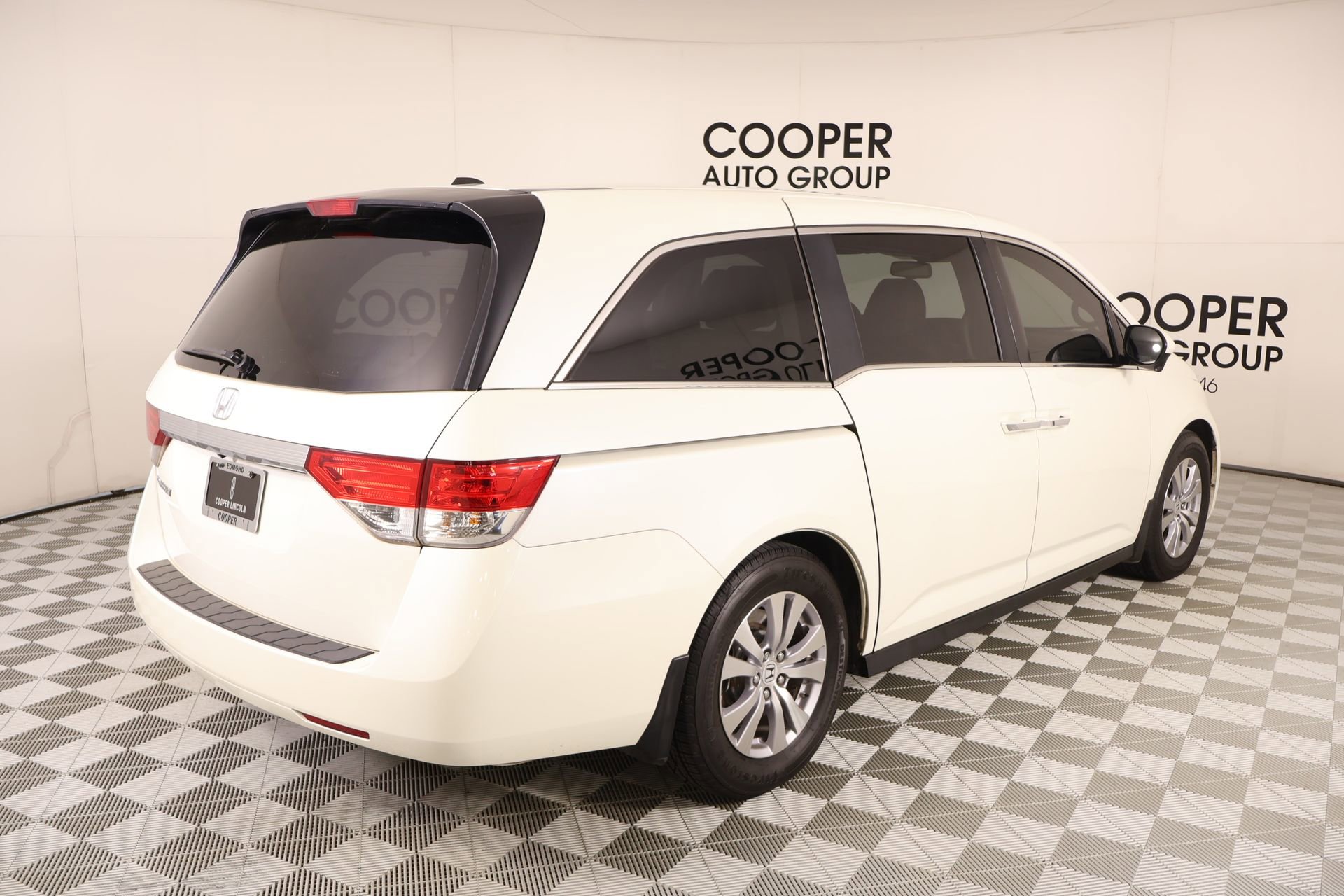 Used 2016 Honda Odyssey EX-L image 23