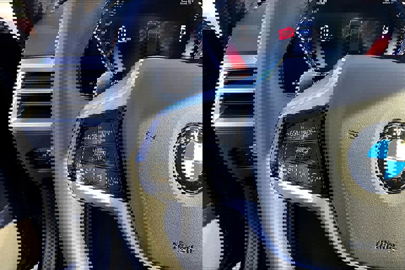 Used 2025 BMW 330i Sedan RWD image 23