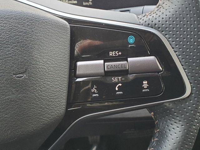 Certified 2023 Nissan Ariya FWD image 23