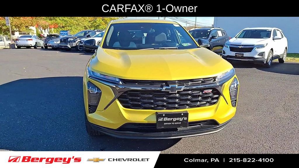 Certified 2024 Chevrolet Trax RS w/ Driver Confidence Package image 3