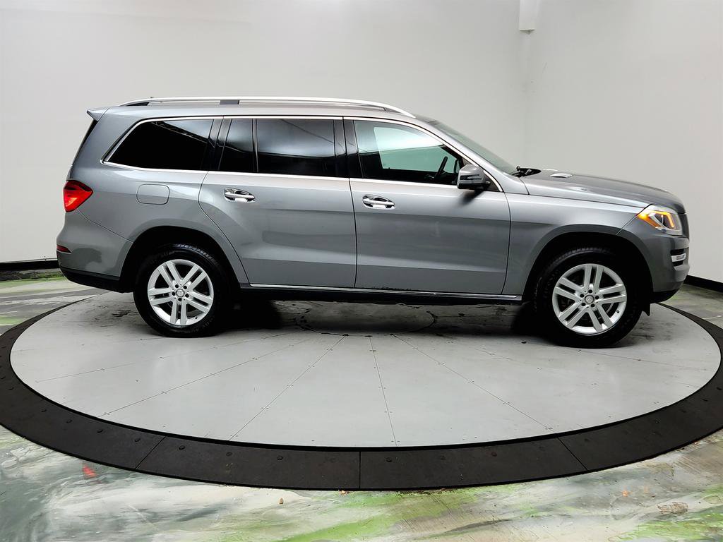 Used 2016 Mercedes-Benz GL 450 4MATIC image 4