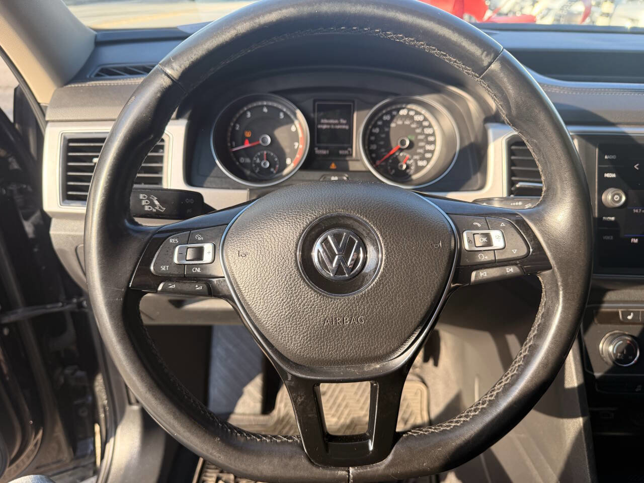 Used 2018 Volkswagen Atlas SE image 18