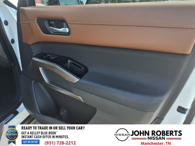 Used 2024 Nissan Pathfinder Platinum w/ Cargo Package AWD/4WD image 21