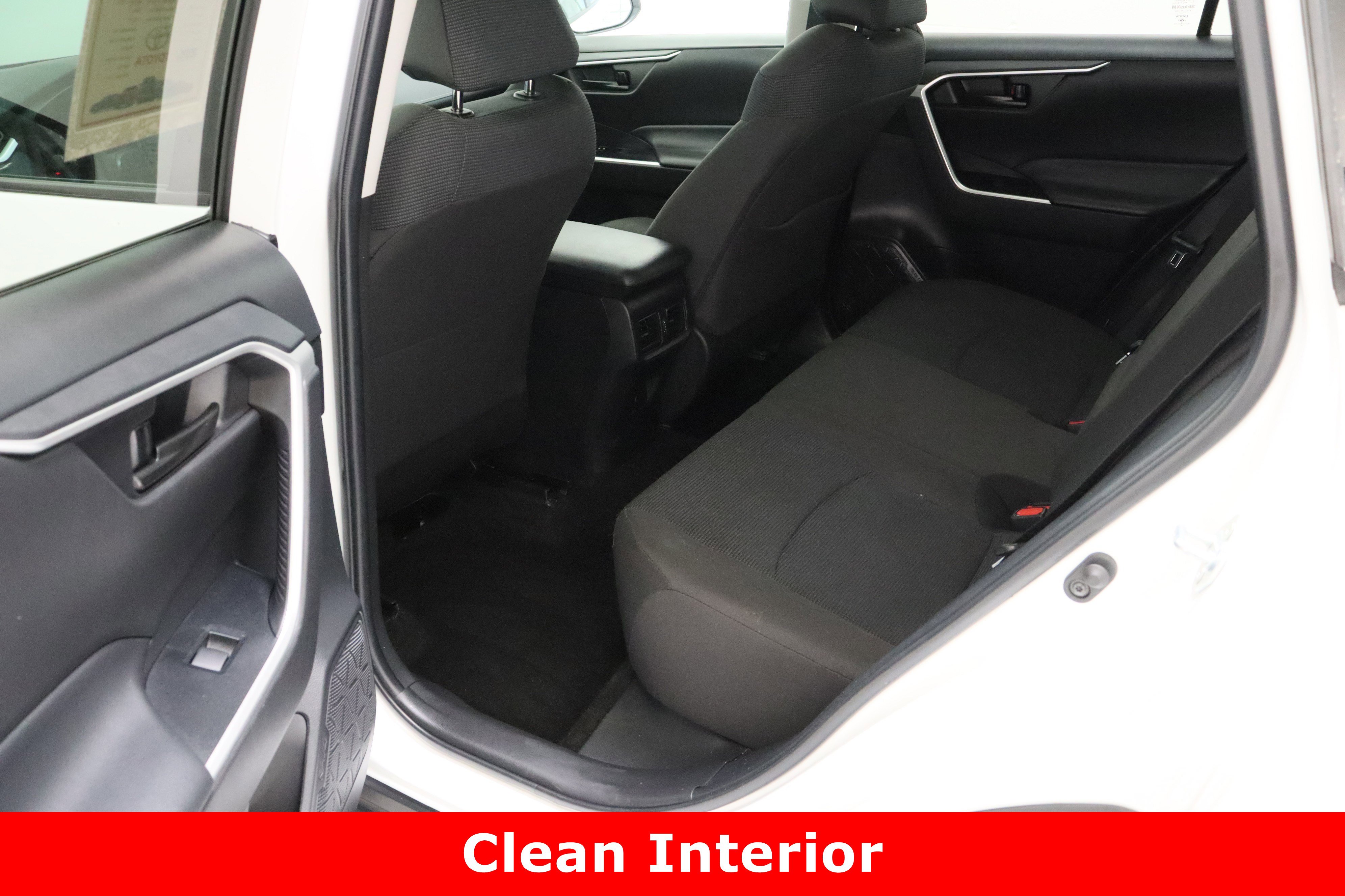 Used 2024 Toyota RAV4 LE image 23