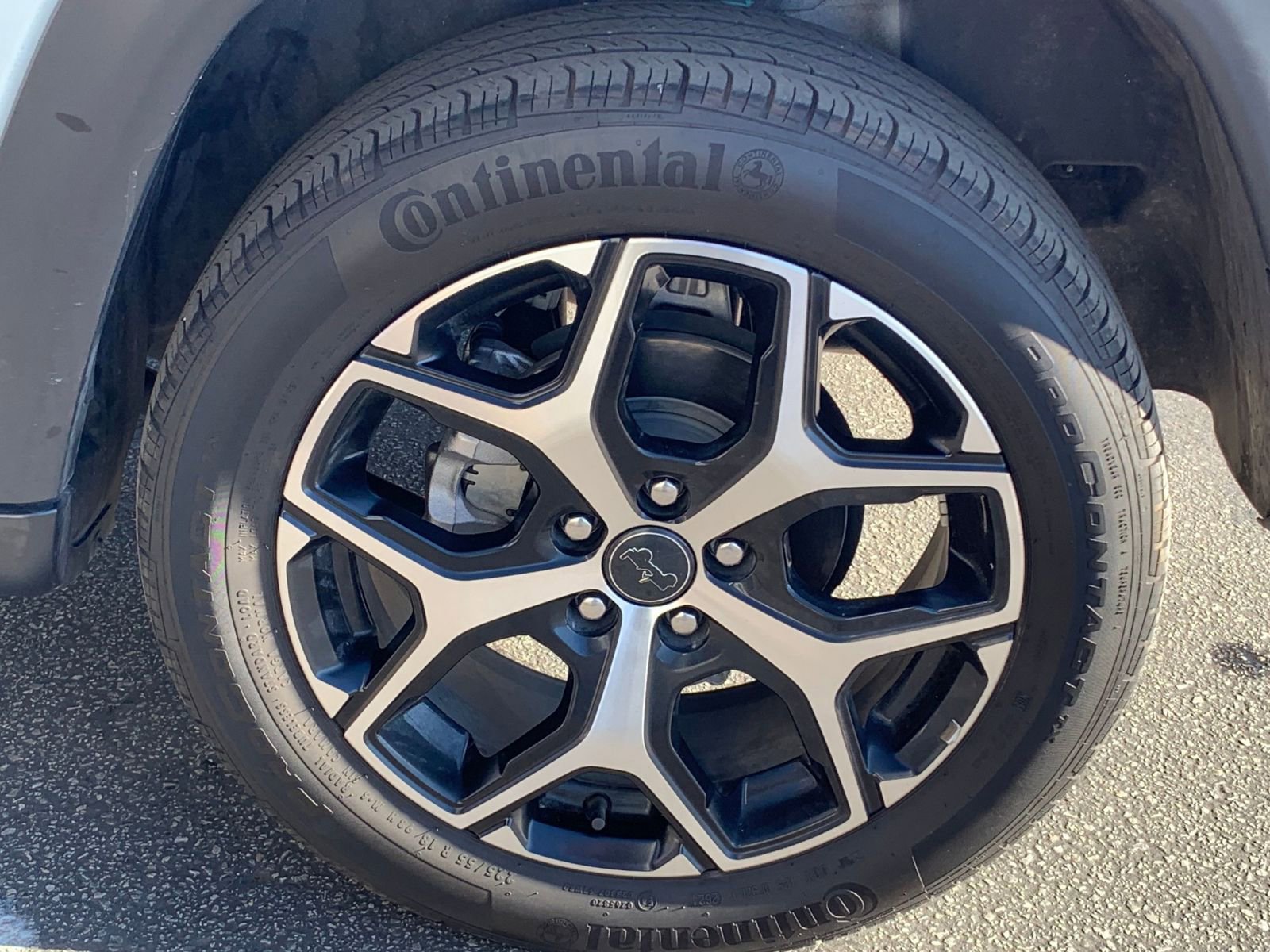 Used 2025 Jeep Compass Limited image 30