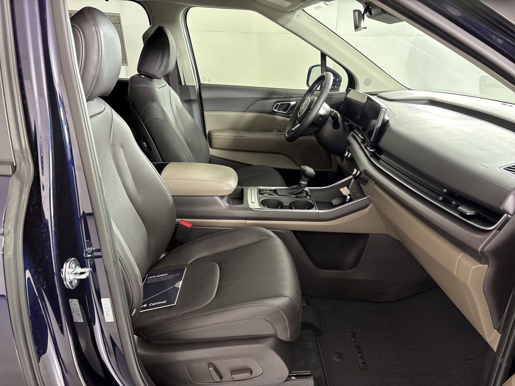 New 2026 Kia Carnival EX image 47
