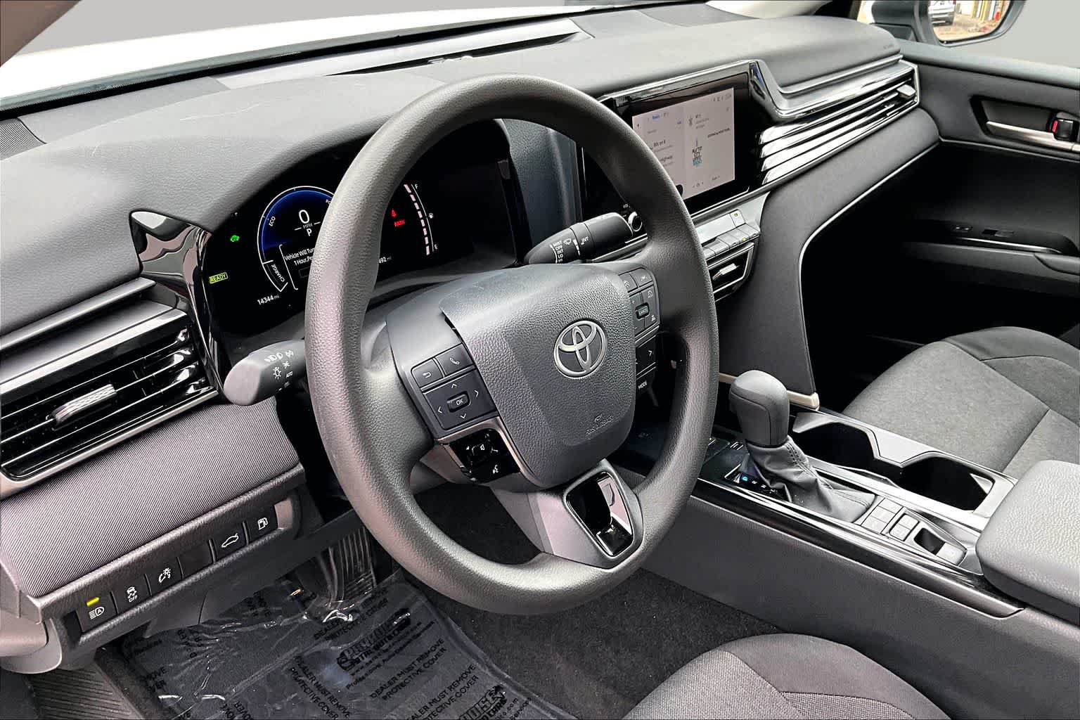 Used 2026 Toyota Camry LE FWD image 17