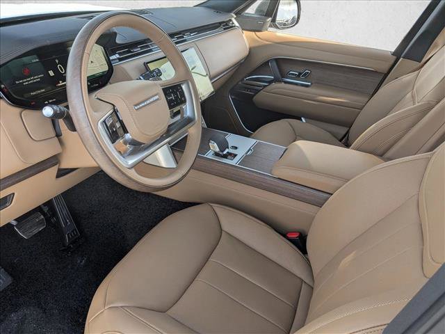 New 2026 Land Rover Range Rover Long Wheelbase SE image 3