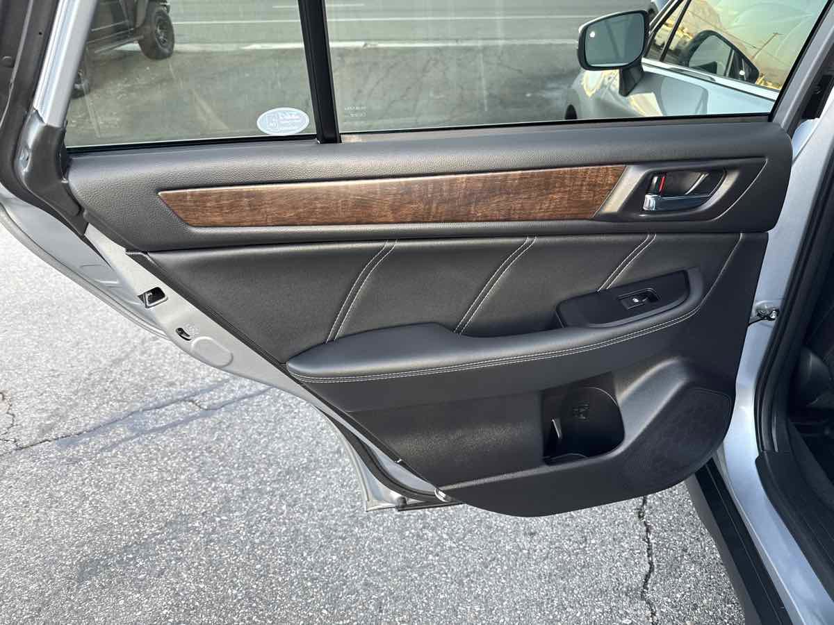 Used 2018 Subaru Outback 2.5i Limited image 14