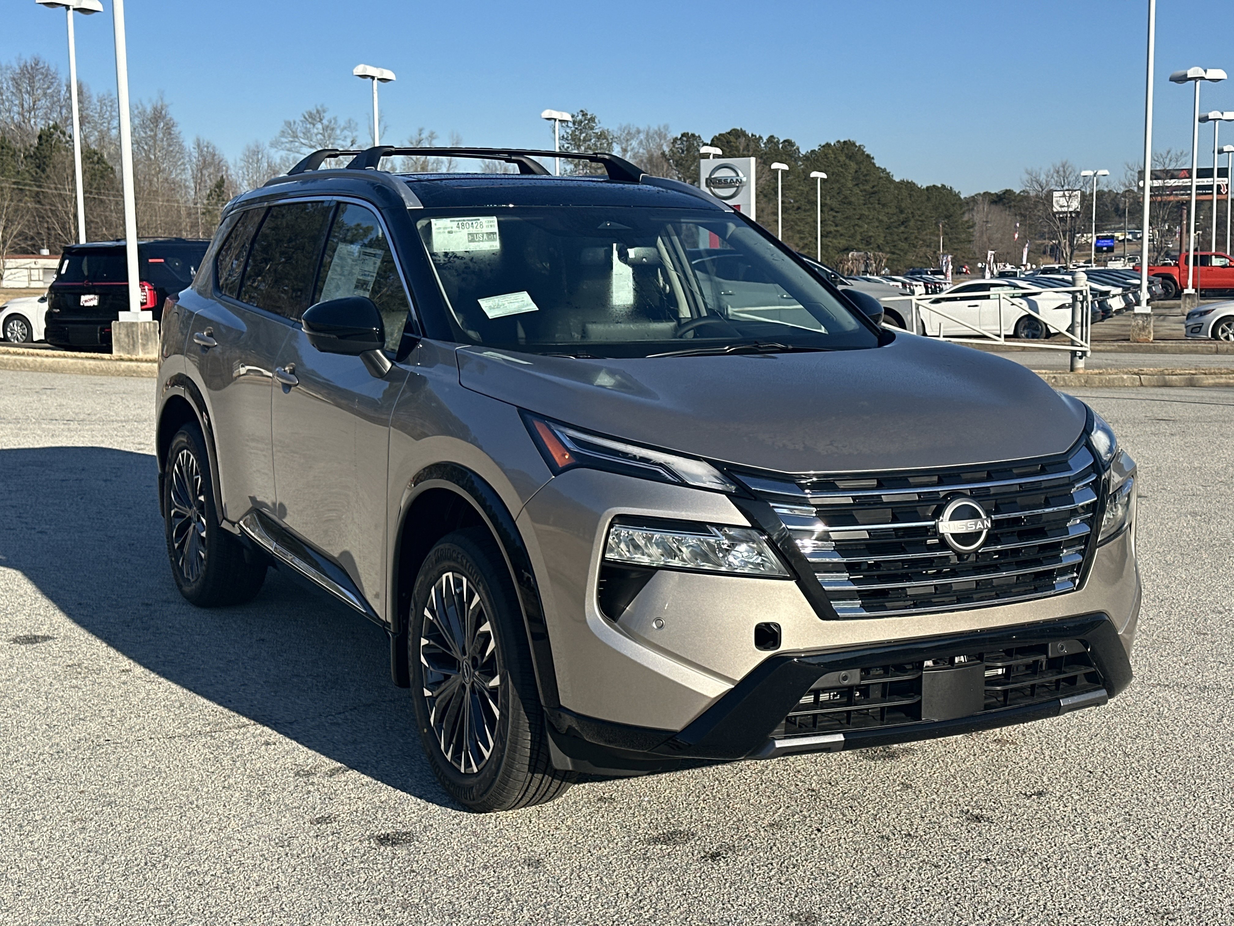 New 2026 Nissan Rogue Platinum w/ Platinum Premium Package AWD/4WD image 3