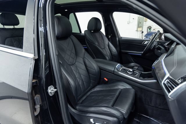 Used 2023 BMW X5 xDrive40i AWD/4WD image 25