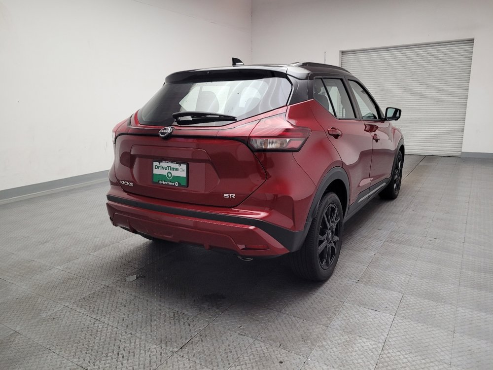 Used 2023 Nissan Kicks SR w/ Interior Electronics Package FWD image 7