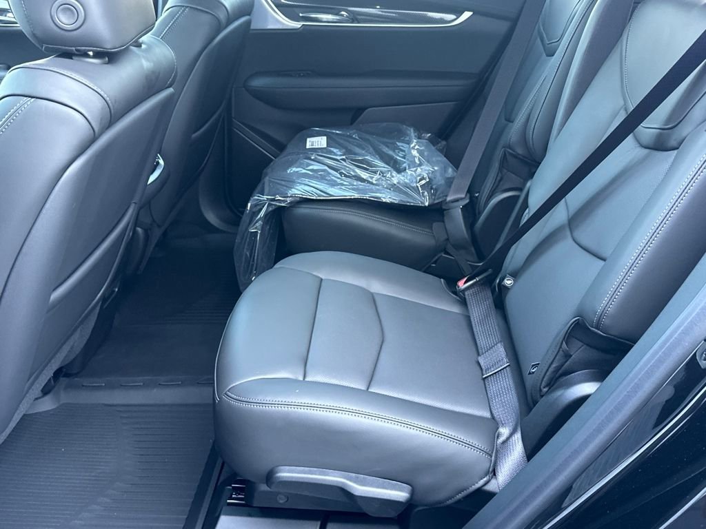 New 2025 Cadillac XT6 Sport w/ Technology Package image 14