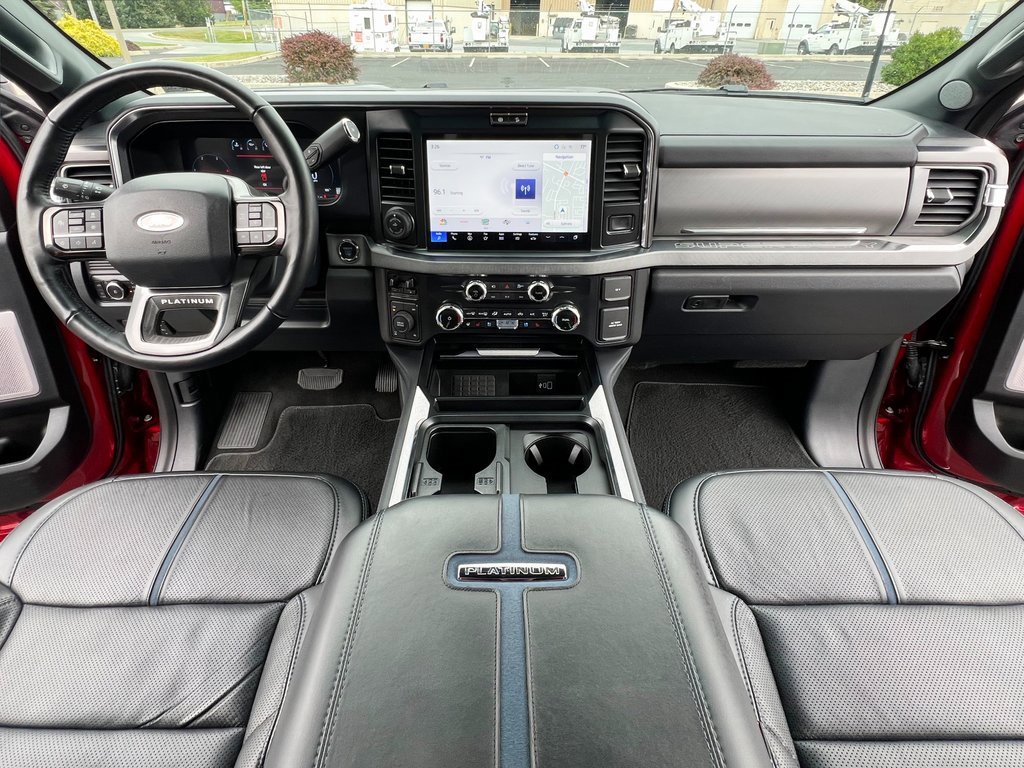 Used 2025 Ford F250 Platinum image 4