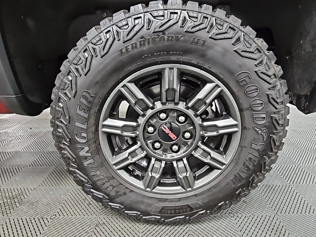 Used 2024 GMC Sierra 1500 AT4X image 44
