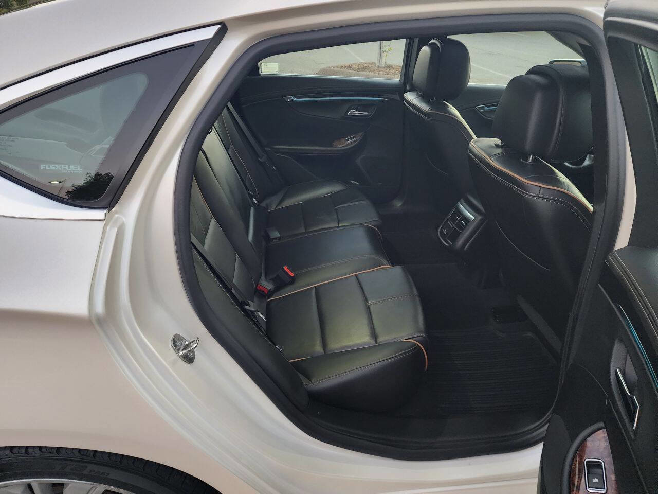 Used 2014 Chevrolet Impala LTZ image 12