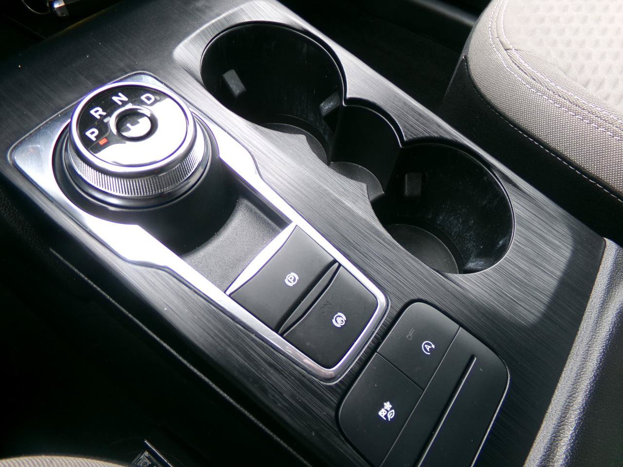 Used 2022 Ford Escape SE w/ SE Sport Appearance Package AWD/4WD image 23