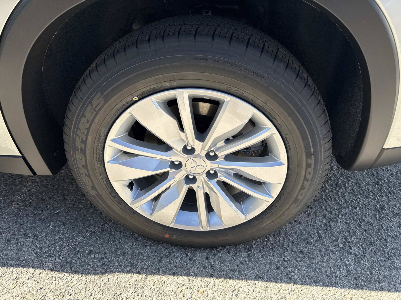 New 2026 Mitsubishi Outlander ES FWD image 6