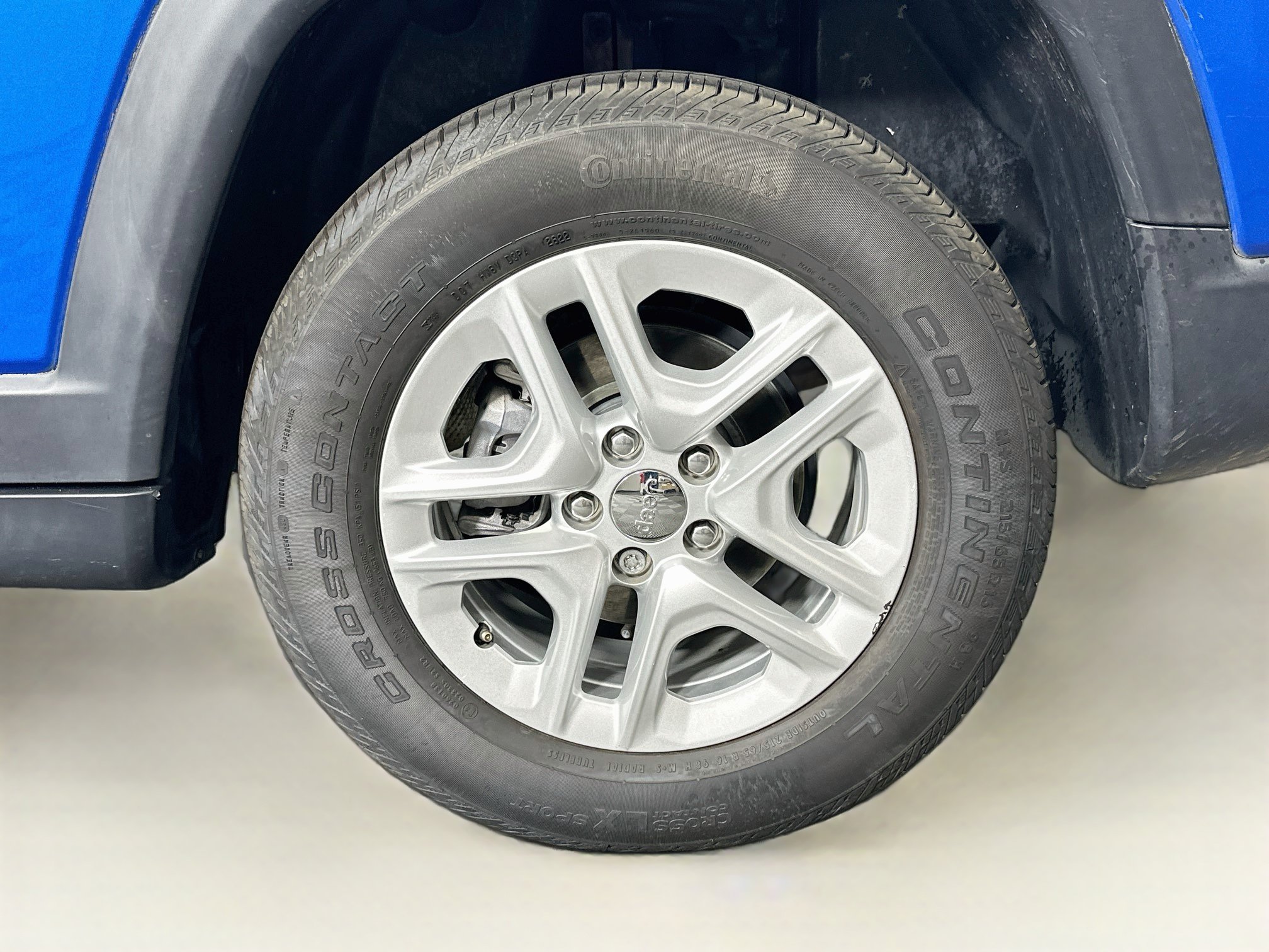 Used 2019 Jeep Compass Sport FWD image 11