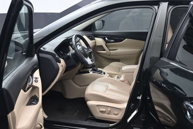 Used 2019 Nissan Rogue SL w/ Premium Package AWD/4WD image 23