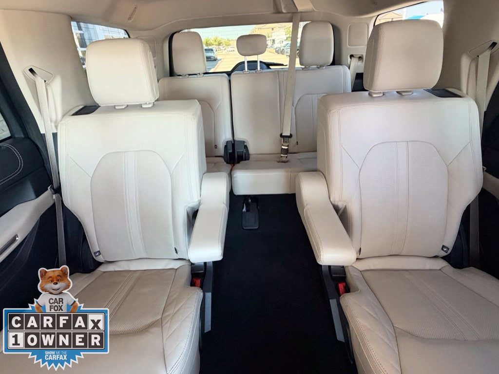 Used 2024 Ford Expedition Platinum RWD image 22