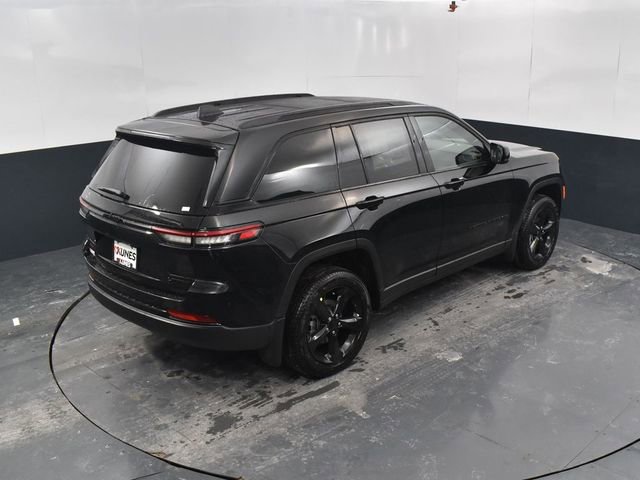 New 2025 Jeep Grand Cherokee Limited w/ Black Appearance Package image 39