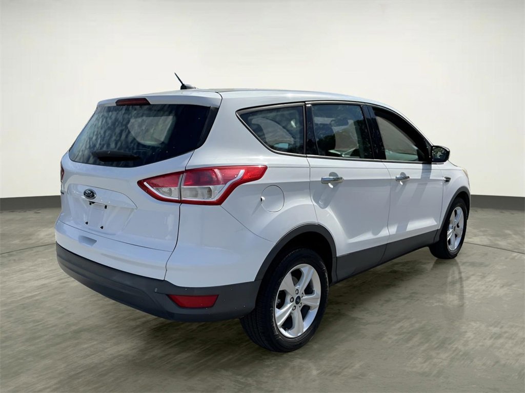 Used 2015 Ford Escape S image 9